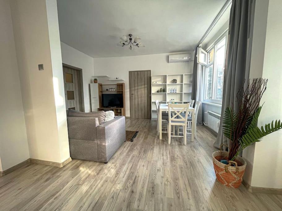 A Flat For A Great Start Apartment Sofia Bagian luar foto